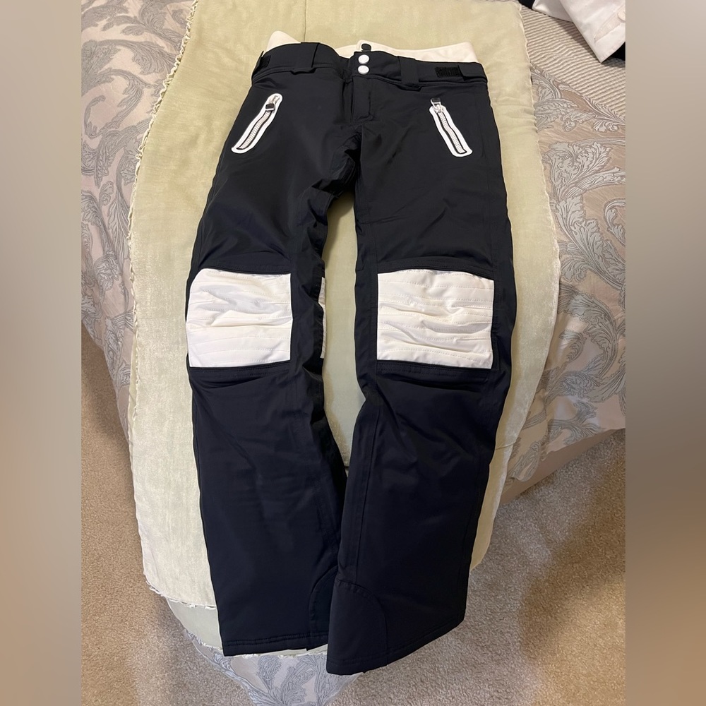 SOS Black Snow Women’s Ski Pants, Size 34, XS